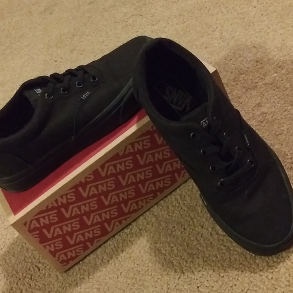 Vans - Picture 2 of 4